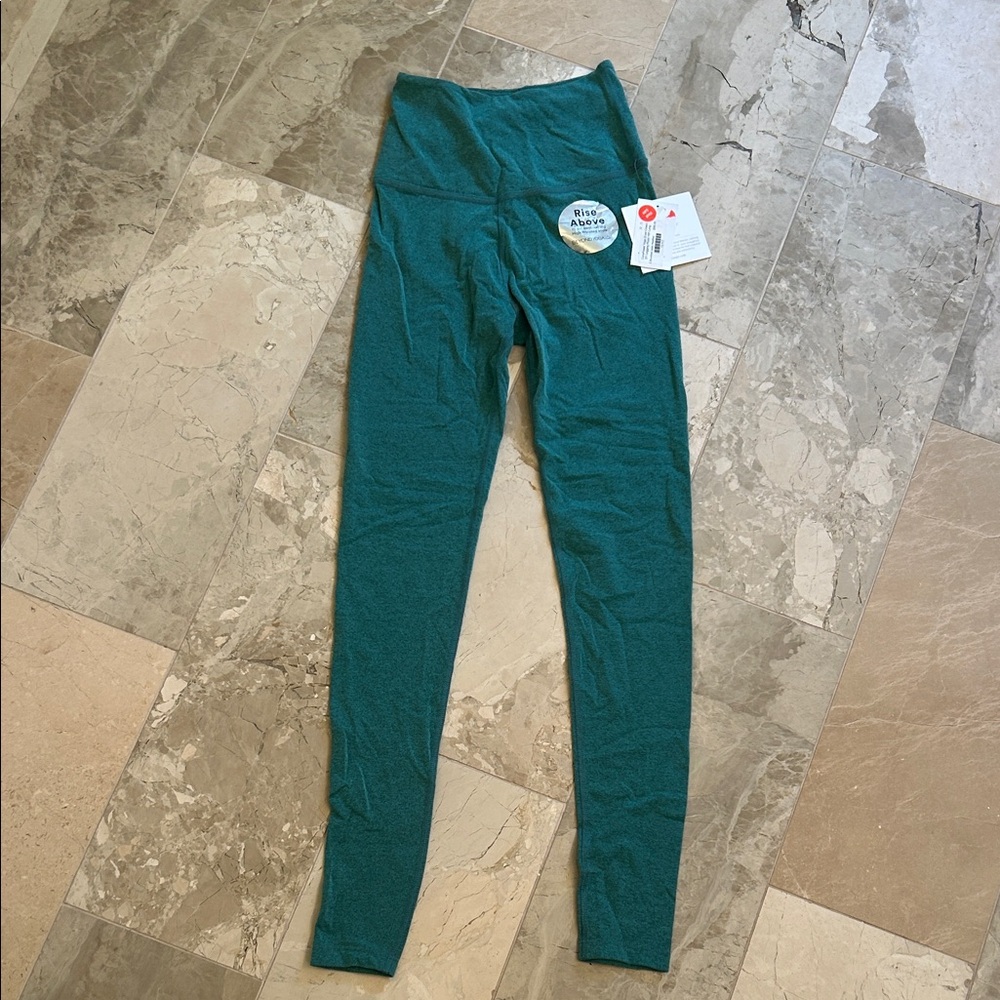 Beyond Yoga Green Leggings Elastic Waistband Tapered Fit
